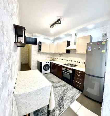 Продаж Квартира 3-кімнатна на ул. Академика Сахарова, 44 Одесса