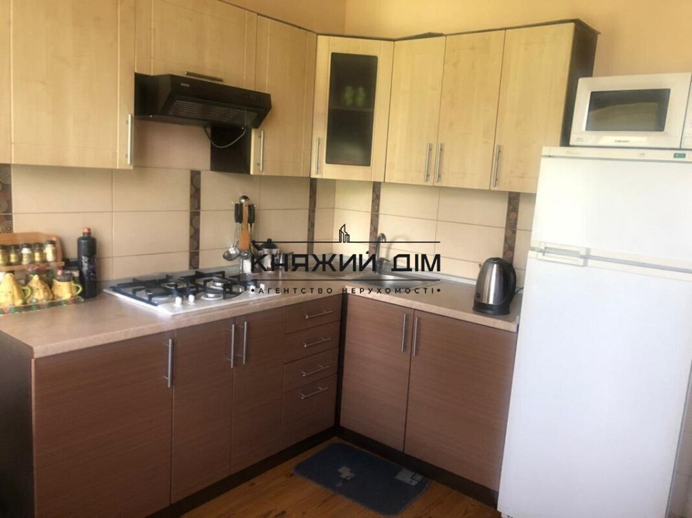 Продаж 3-поверхового цегляного будинку 150 м2, Малютянка, 35 км від центру Києва. № 2211656 Малютянка - фото 8