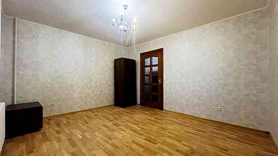 Продаж Квартира 1-кімнатна, 7/16 поверх на Левка Лук’яненка вул., д. 2-М Київ