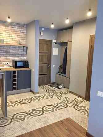 Оренда Квартира 2-кімнатна, 21/25 поверх на ул. Заречная Київ