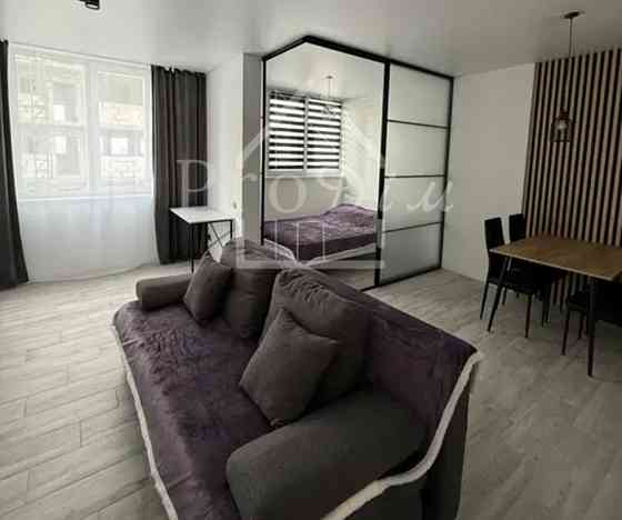 Продаж Квартира 1-кімнатна, 21/25 поверх на Світла вул., 3д Київ