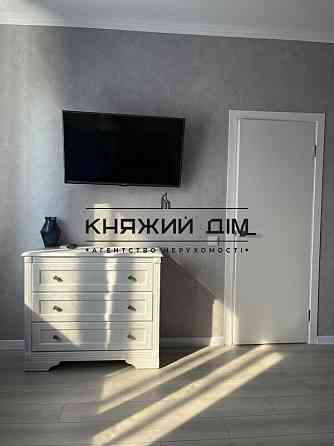 Оренда Квартира 1-кімнатна, 16/26 поверх на Ревуцкого ул. Київ