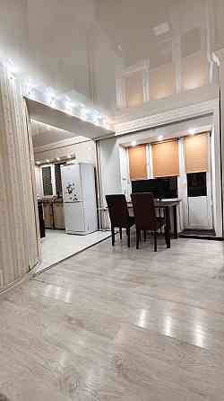 Продаж Квартира 2-кімнатна, 2/8 поверх на Голосіївський вул., д. 82 Київ