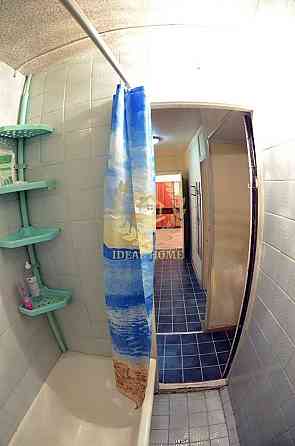 Продається 2 кімнатна квартира м.Чернігівська Київ