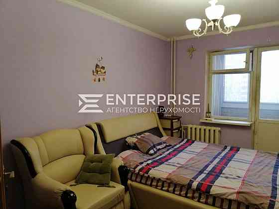 Продаж 3к Квартира 69 кв.м Озерная вул. Kiev