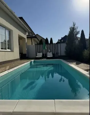 Продажа 2-этажный Дом с участком 3 сот 168 кв.м 4 комн. на селекционеров Одесса