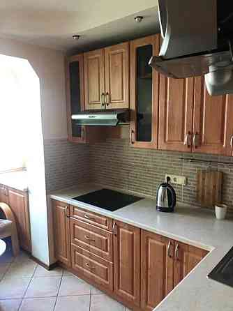 Оренда Квартира 1-кімнатна, 8/16 поверх на Здолбунівська, 5а Київ