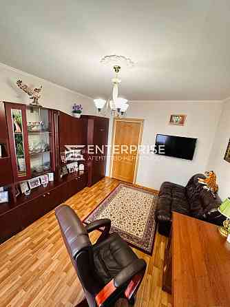 Продаж Квартира 4-кімнатна, 5/10 поверх на вул. Гмирі Бориса Київ