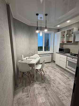 Оренда Квартира 1-кімнатна, 1/10 поверх на вул. ? Kharkiv