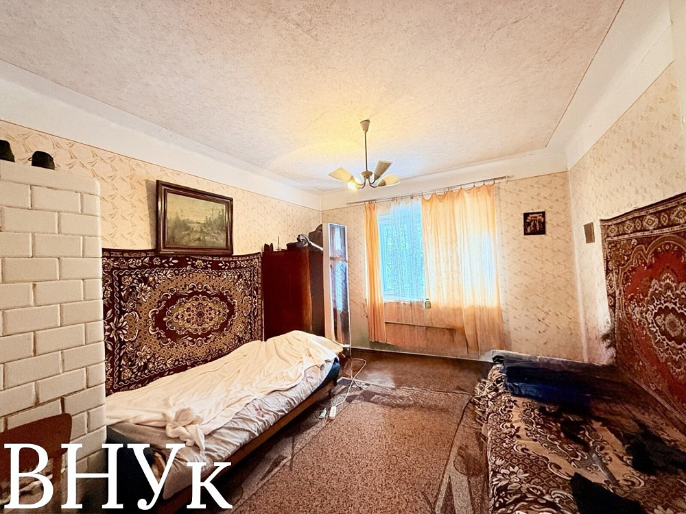 Продаж Квартира 1-кімнатна, 1/3 поверх на Будівельників Луцк - изображение 1