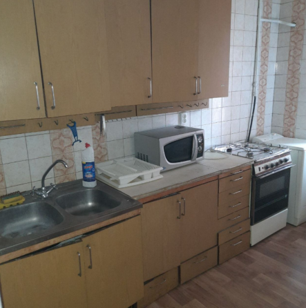 Оренда Квартира 3-кімнатна, 1/9 поверх на Гайдай Зои ул., 3 Київ