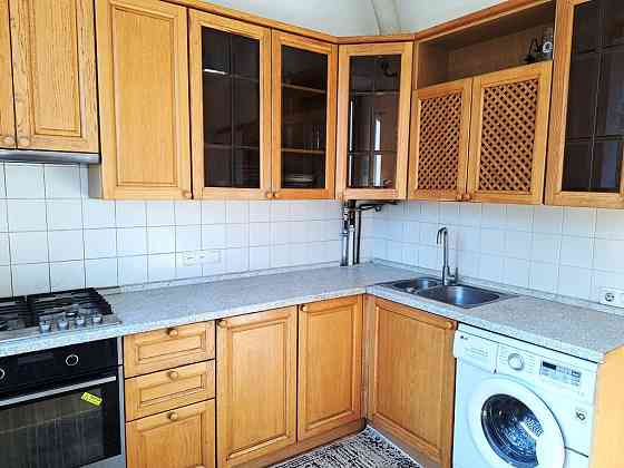 Оренда Квартира 2-кімнатна, 4/4 поверх на улица Василия Данилевича (Толбухина), д.3 Київ