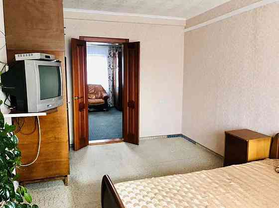 Оренда Квартира 3-кімнатна, 4/9 поверх на Днепровская набережная, 9а Київ