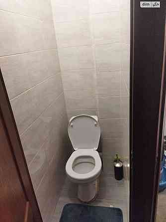 Оренда Квартира 3-кімнатна, 6/9 поверх на вул. Ореста Левицького, 9/21 Київ