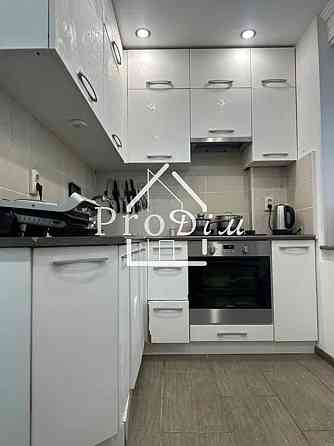 Продаж 1 к квартира вул.Ялтинська 5Б. Нова Дарниця. Дарницький район. Kiev