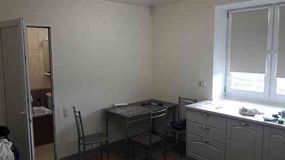 Оренда Квартира 1-кімнатна, 2/2 поверх на Коллекторная ул. Киев