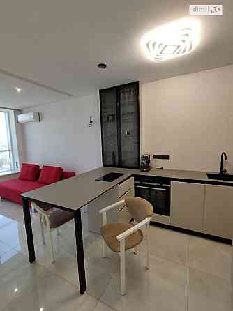 Оренда Квартира 1-кімнатна, 21/34 поверх на проспект Берестейський, 5в Kiev