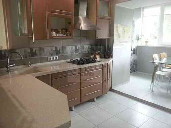 2 кімнатна, вул. Ніжинська 10, Соломянський рзн Kiev