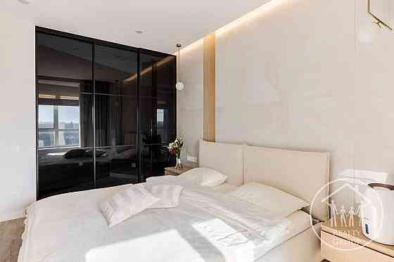 Продаж 2к Квартира 77 кв.м Кульпарківська, 93 Львів