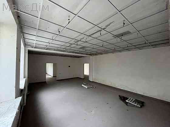 Продаж приміщення вільного призначення на вул. Лесі Українки приміщень - 5, поверх - 1/5 Кременець