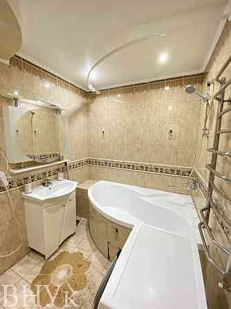 Продаж Квартира 3-кімнатна, 1/9 поверх на Будного С. Ternopil'