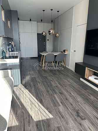 Продаж Квартира 3-кімнатна, 9/9 поверх на вул. Клочківська Kharkiv