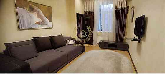 Продаж Квартира 2-кімнатна, 3/4 поверх на Петлюры Симона ул., 8 Киев