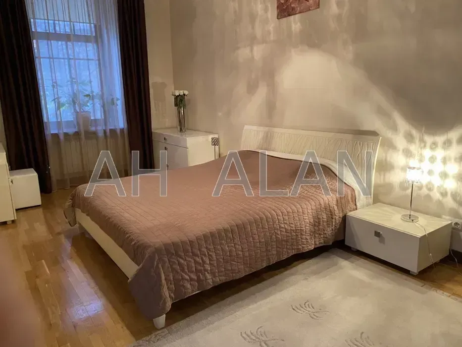 Оренда Будинок 3-кімнатний на Гончара Олеся вул., 37А Київ - фото 1