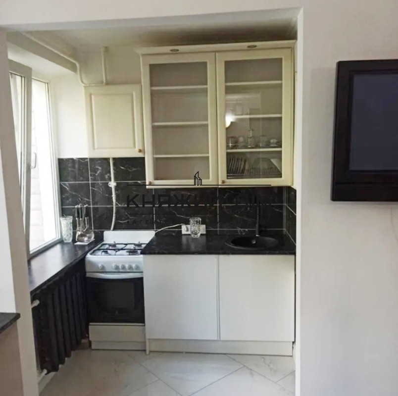 Оренда Квартира 1-кімнатна, 1/9 поверх на вул. Фрунзе ул./Кирилівська Kiev - photo 7