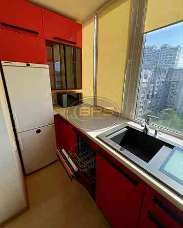 Продаж Квартира 1-кімнатна, 10/10 поверх на вул. Добровольців Одеса