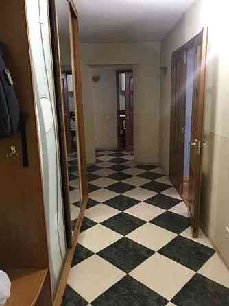 Оренда Квартира 3-кімнатна, 10/14 поверх на ул. Урловская Kiev