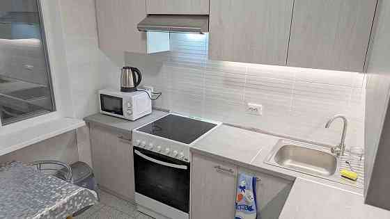 Оренда Квартира 1-кімнатна, 10/12 поверх на ул. Академика Заболотного, 74 Kiev