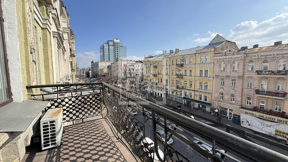 Оренда Квартира 4-кімнатна, 4/5 поверх на вул. Хмельницького Богдана Kiev - photo 13