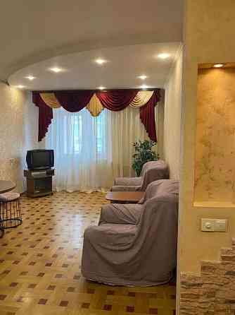 Оренда Квартира 2-кімнатна, 8/25 поверх на Харьковское шоссе Kiev