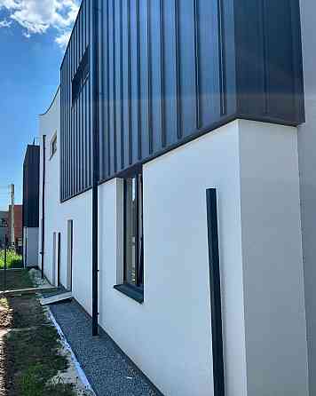 Продаж Будинок 4-кімнатний Винники