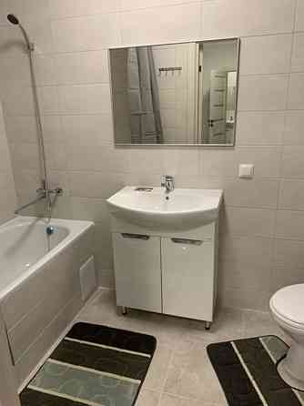 Оренда Квартира 1-кімнатна, 6/10 поверх на Центральна, 21а Киев