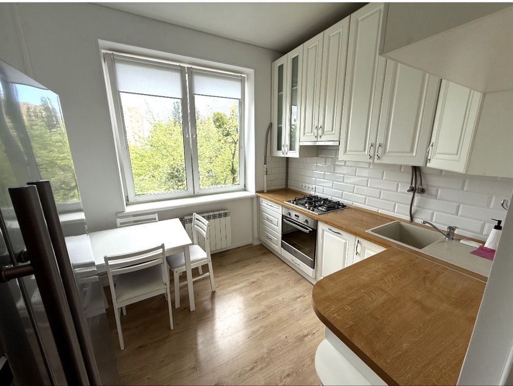 Продаж Квартира 2-кімнатна, 5/5 поверх на Олекси Тихого вул., д. 38/19 Kiev - photo 1