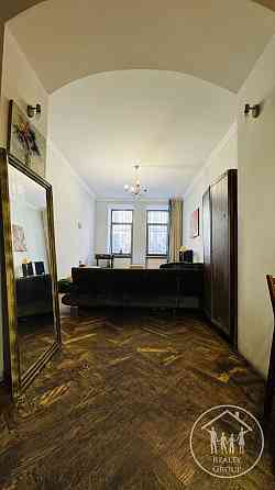 Продаж 3к Квартира 65 кв.м Леонтовича вул. Львів