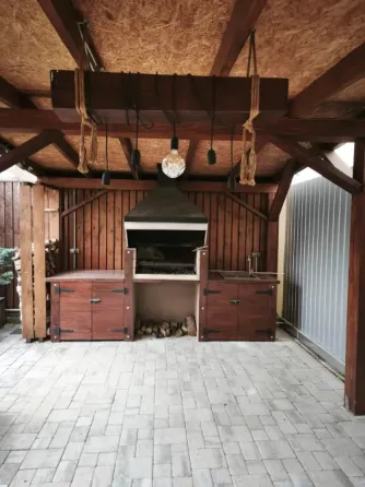 Оренда 2-поверховий Котедж з ділянкою 3 сот 180 кв.м 4 кімн. на Івана Франка 1Б Ужгород