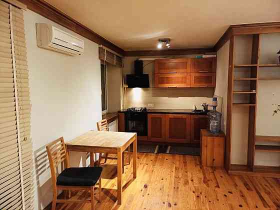 Оренда Квартира 2-кімнатна, 5/5 поверх на Печерский спуск Киев