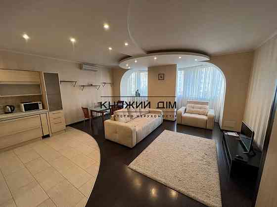 Оренда Квартира 1-кімнатна, 4/24 поверх на Никольско-Слободская ул. Kiev