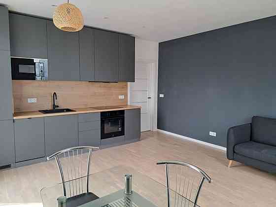 Оренда Квартира 2-кімнатна, 12/25 поверх на Богданівська, 7г Киев