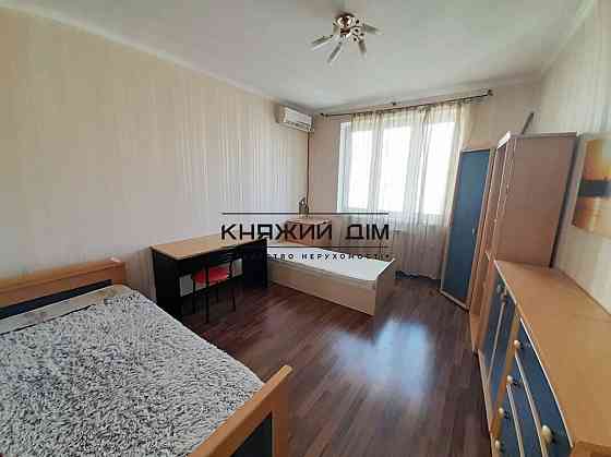 Оренда Квартира 3-кімнатна, 10/25 поверх на Днепровская Набережная Kiev