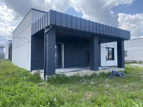 Продаж 1-поверховий   105 кв.м 3 кімн. на Макарова масив Рівне - фото 1