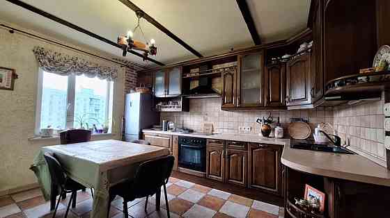 Оренда Квартира 1-кімнатна, 13/17 поверх на Драгоманова, 12 Kiev