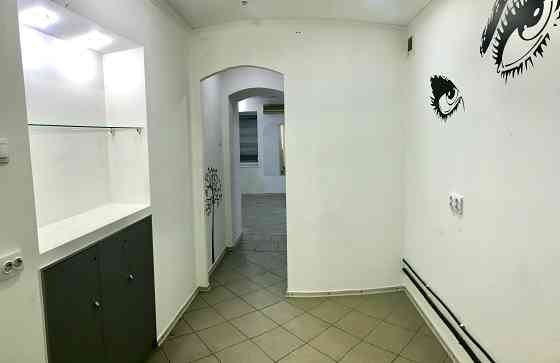 Продаж комерційне приміщення на ул. Старопортофранковская, 37 приміщень - 3, поверх - 1 Одеса