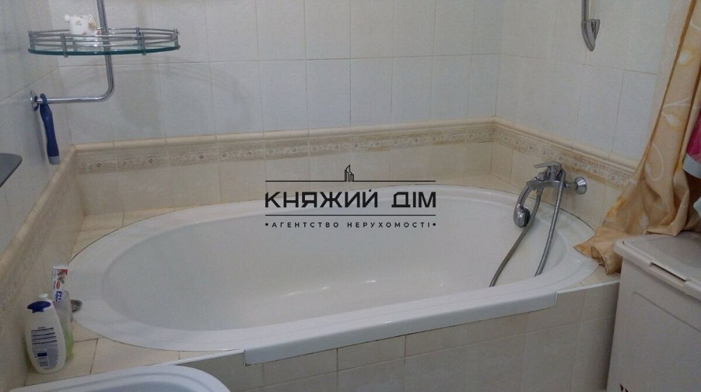 Оренда Квартира 3-кімнатна, 4/5 поверх на Вышгородская ул. Київ - фото 19