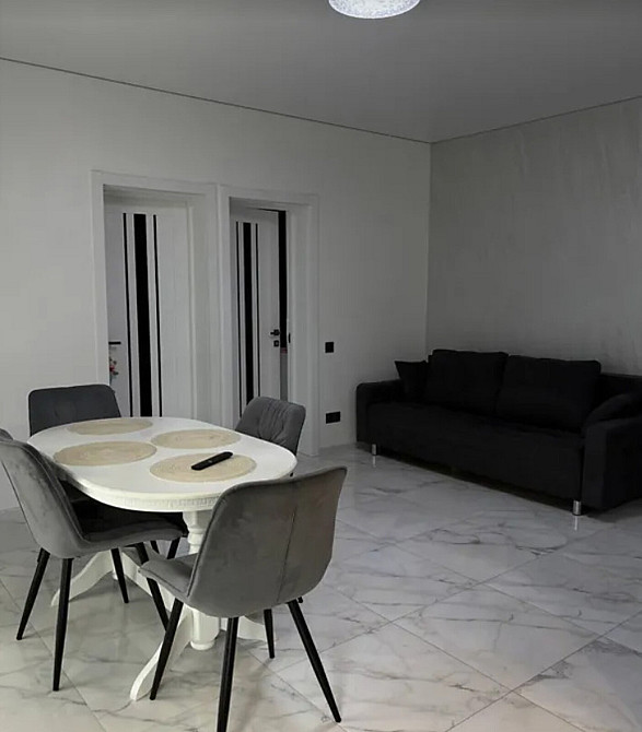 Продаж Квартира 3-кімнатна, 2/5 поверх Kremenets' - photo 1