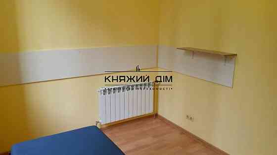 Оренда офісне приміщення на Урловская ул. поверх - 1 Київ