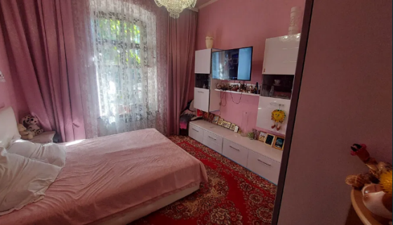 Красивая 4 комнатная квартира на Люстдорфской дороге с палисадником Одесса